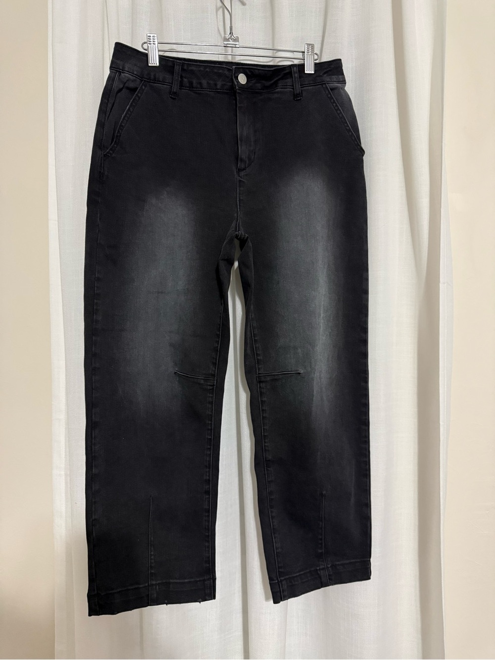 Women's Black Washed Cropped Ankle Jeans
